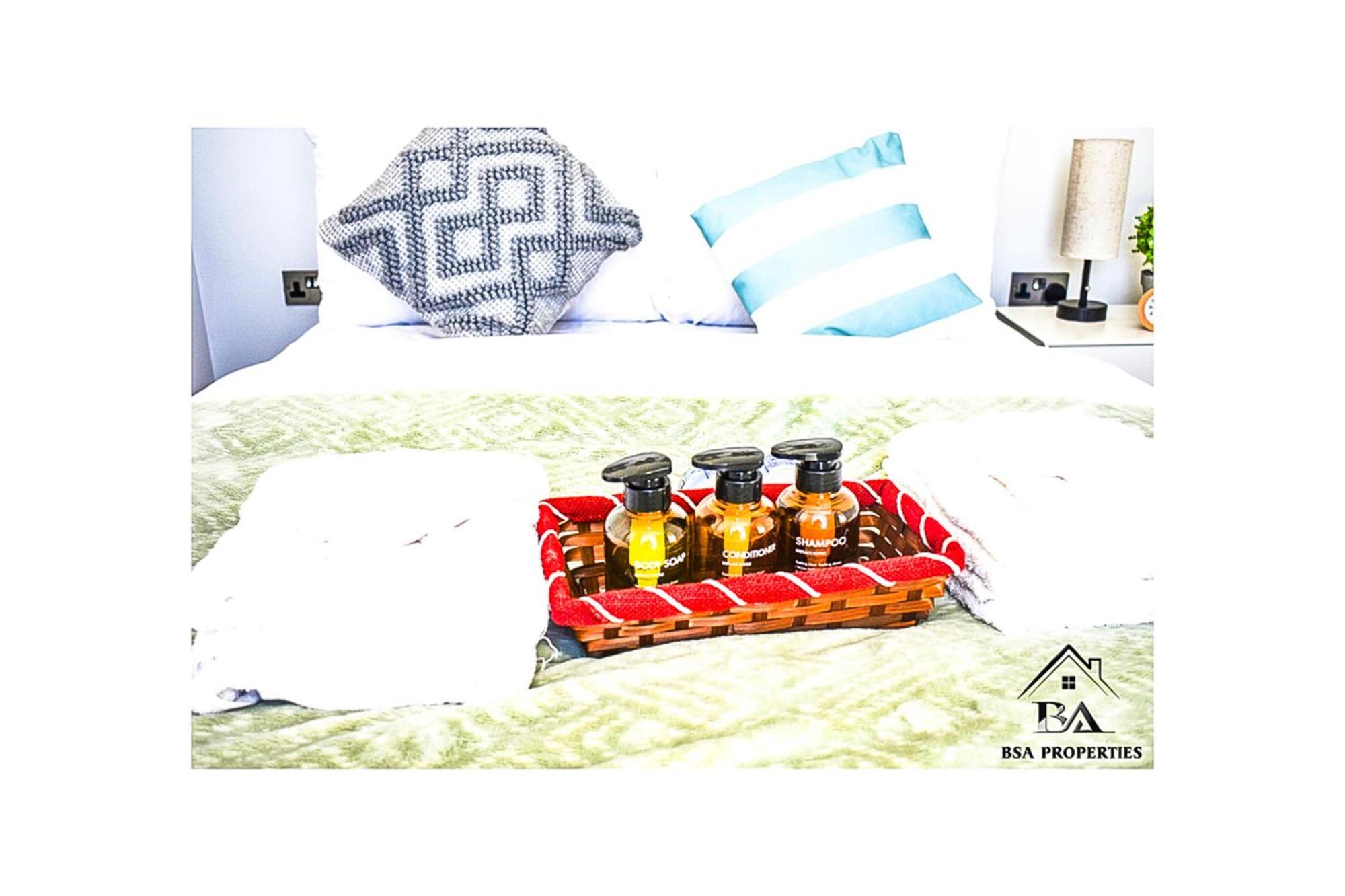 City Centre Apartment Close To Ascot & Legoland Sleep Upto 4 Guests - Parking On Request! 브랙넬 외부 사진