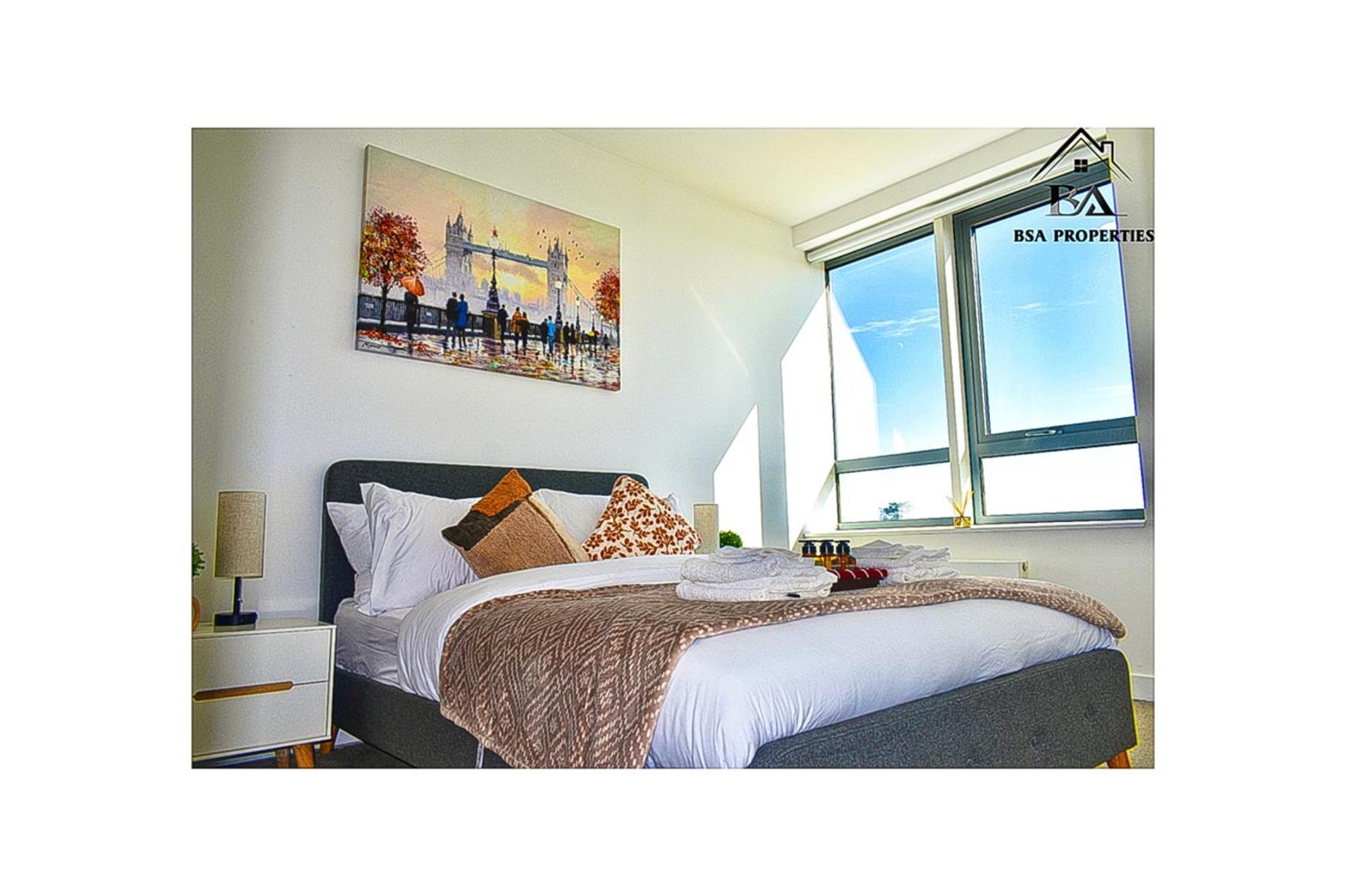 City Centre Apartment Close To Ascot & Legoland Sleep Upto 4 Guests - Parking On Request! 브랙넬 외부 사진